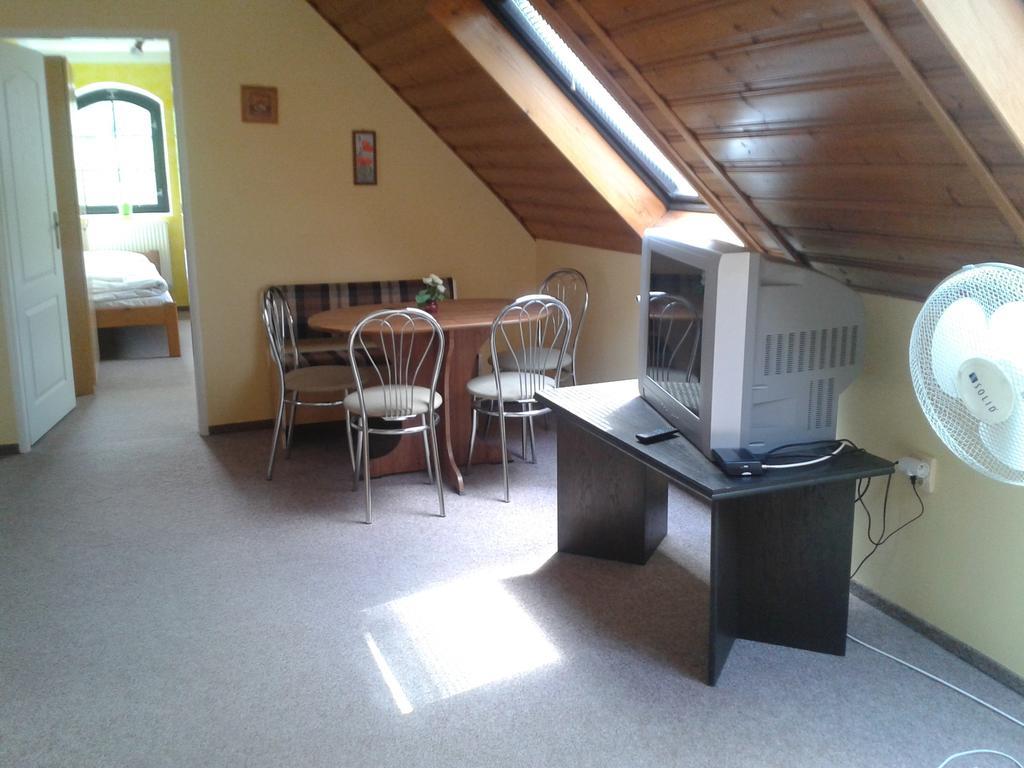 Pension.No30 Svijany Szoba fotó
